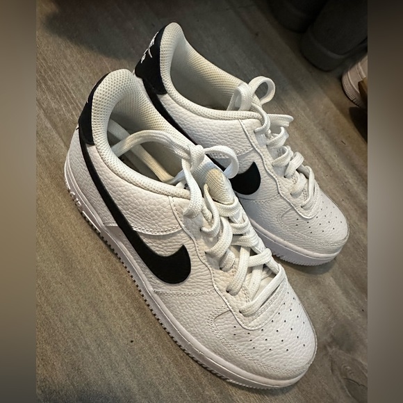 Nike Air Max - Picture 1 of 5